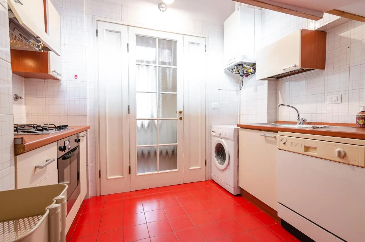 Stylish One Bedroom In The Heart Of ボローニャ