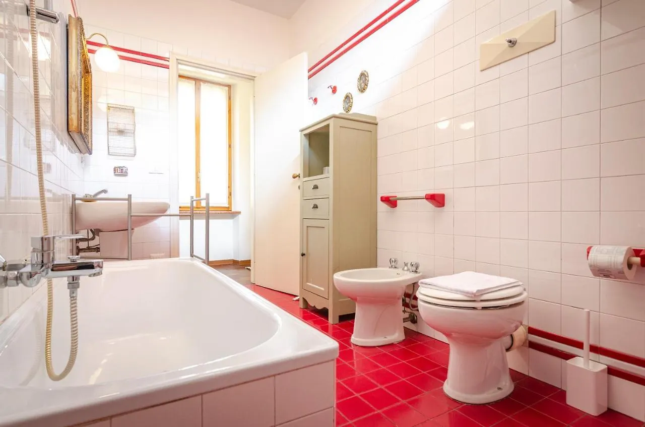 Stylish One Bedroom In The Heart Of ボローニャ 0*,  イタリア